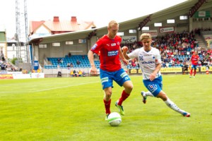 Peter Larsson drog på sig ett gult och är avstängd mot Falkenberg