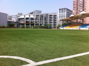 Fotbollsmatch på Luwan Stadium i Shanghai